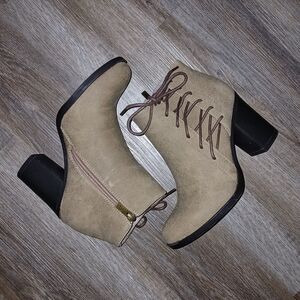 Toetos 'Chicago' Boots